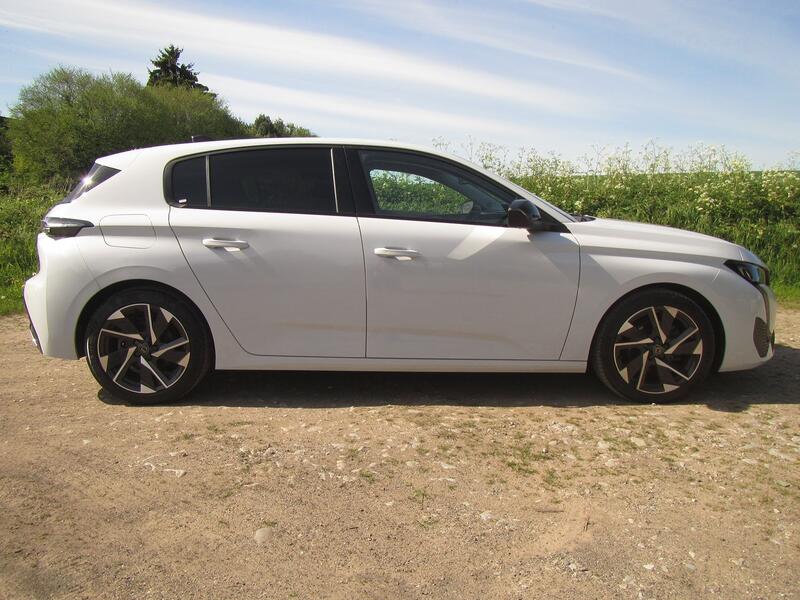 View PEUGEOT 308 1.2 PureTech Allure Premium Turbo EAT 8 Automatic - DAMAGED CAT S - DRIVE AWAY