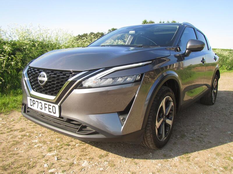 View NISSAN QASHQAI 1.3 DIG-T MHEV N-Connecta Manual - DAMAGED CAT S - DRIVE AWAY