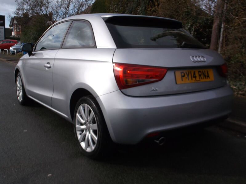 AUDI A1