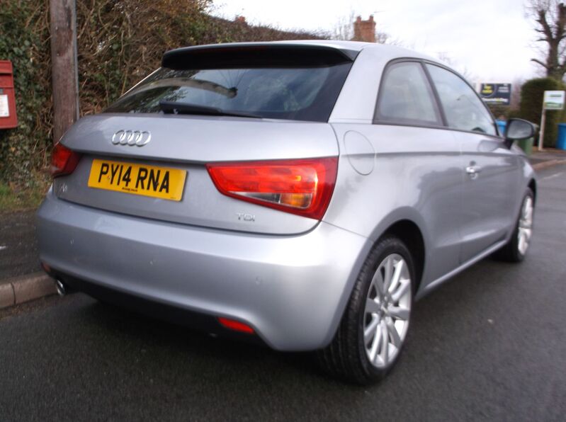 AUDI A1