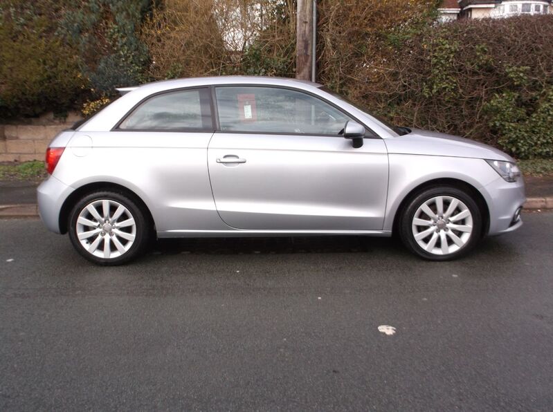 AUDI A1