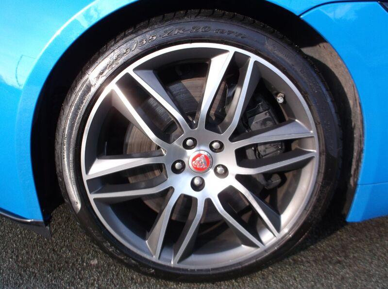 JAGUAR F-TYPE