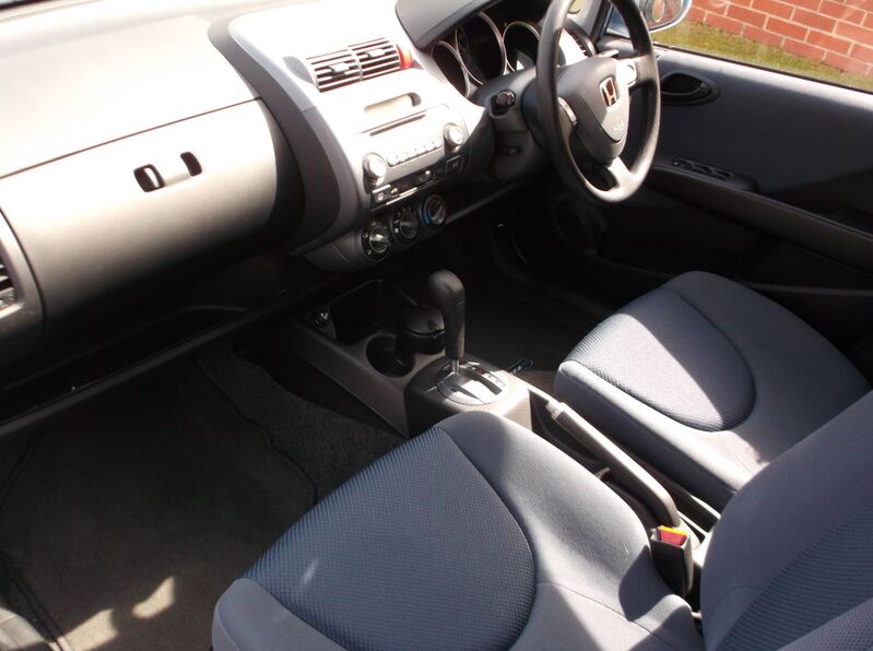 HONDA JAZZ
